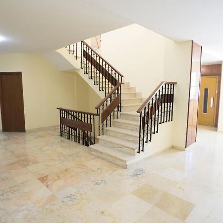 RentalSevilla Estiloso y luminoso apartamento en pleno centro Exterior foto